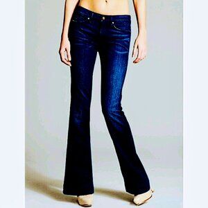 Brand New Women's GUESS Carla Flare Jeans